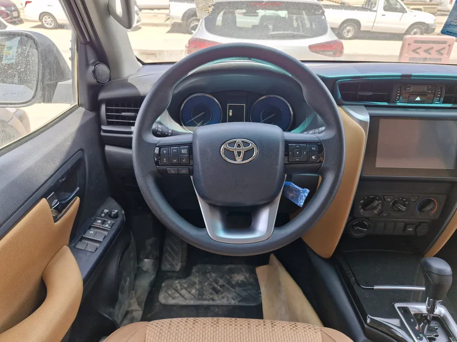 تويوتا فورتشنر GX 2025 