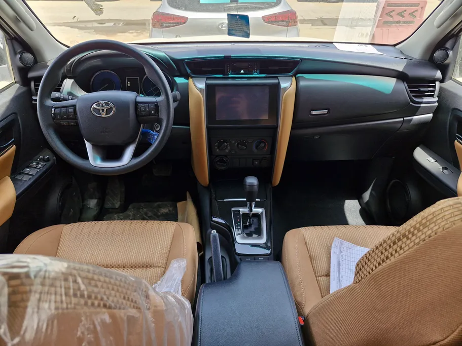 تويوتا فورتشنر GX 2025 