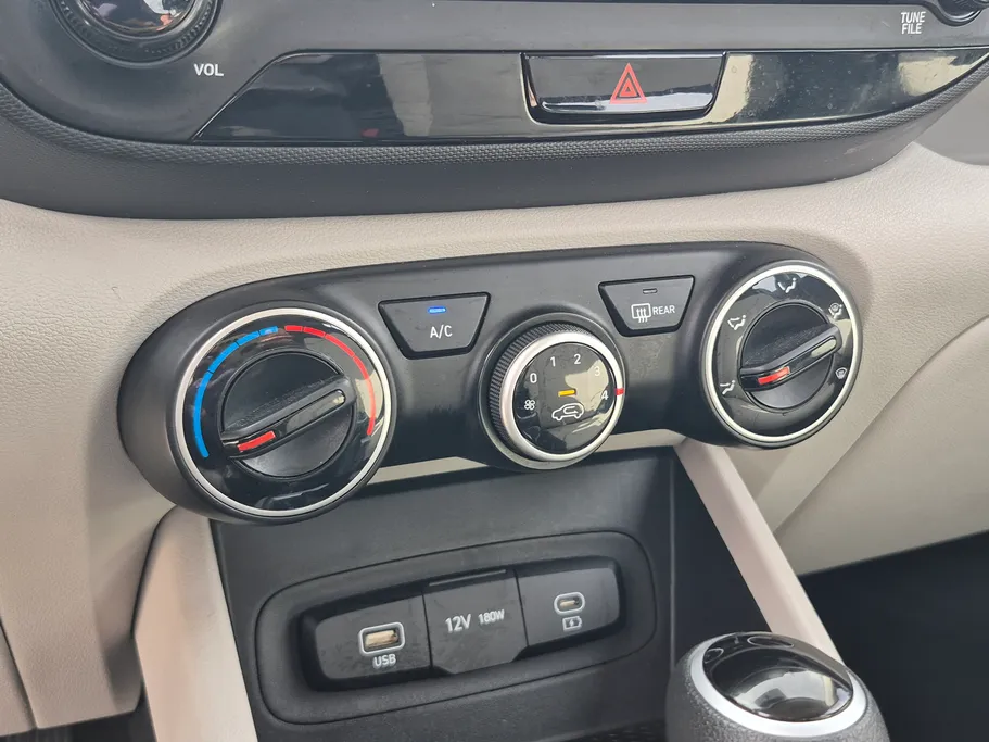 2024 Hyundai Venue Smart 