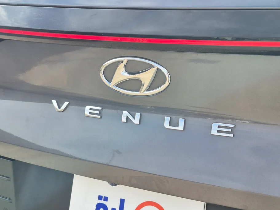 2024 Hyundai Venue Smart 