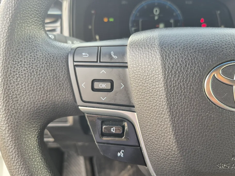 2025 Toyota Camry  E 