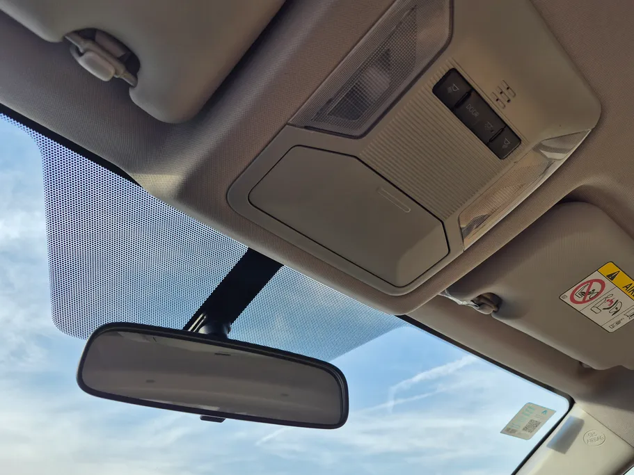 تويوتا راف فور LE 2022 