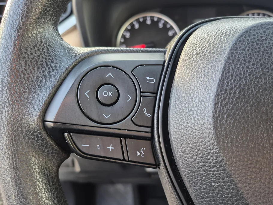 تويوتا راف فور LE 2022 