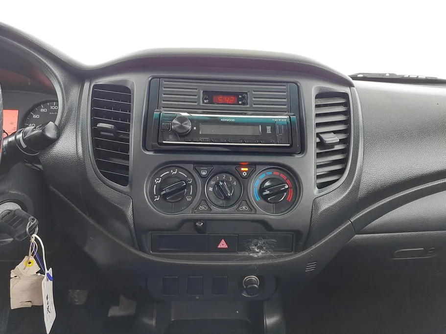 2022 ميتسوبيشي L200 Double Cap 