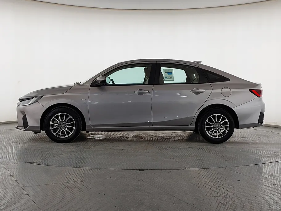 2024 تويوتا Yaris  Y 