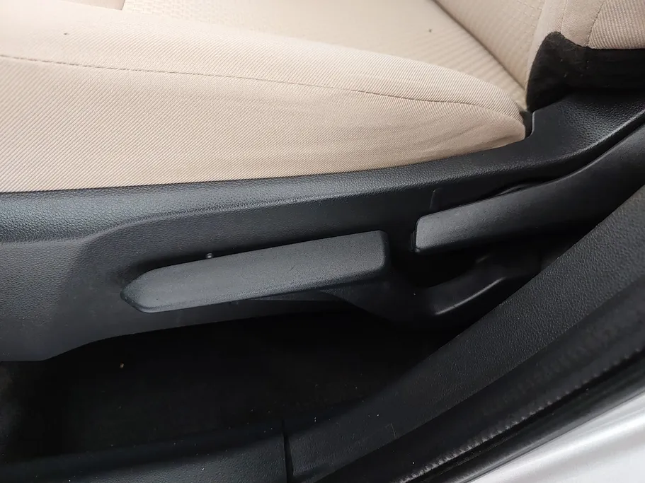 2024 تويوتا Yaris  Y 