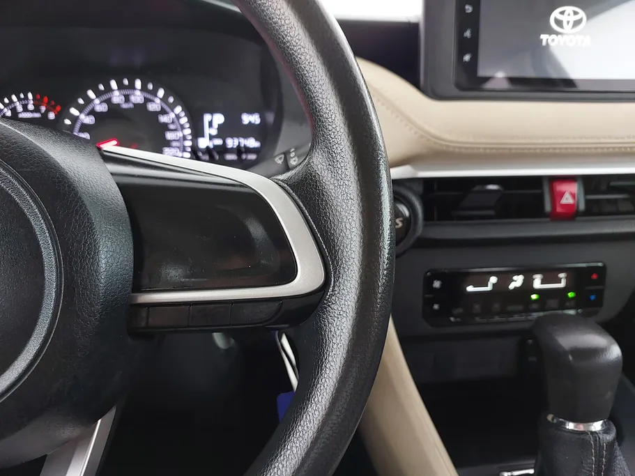 2024 تويوتا Yaris  Y 