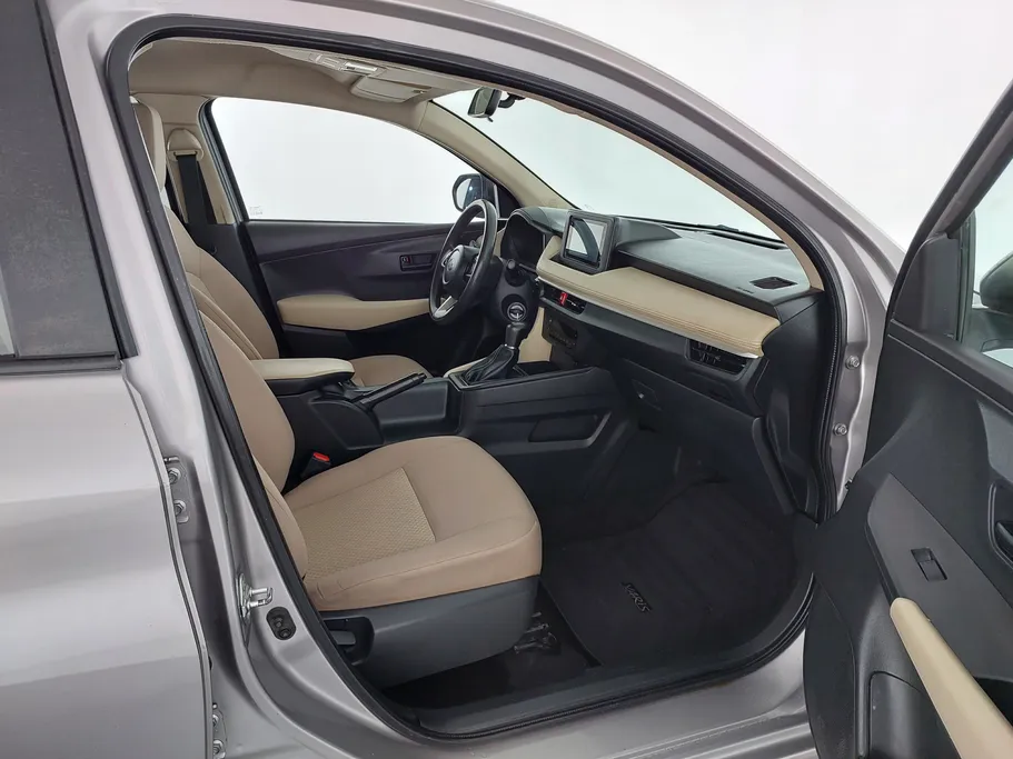 2024 تويوتا Yaris  Y 