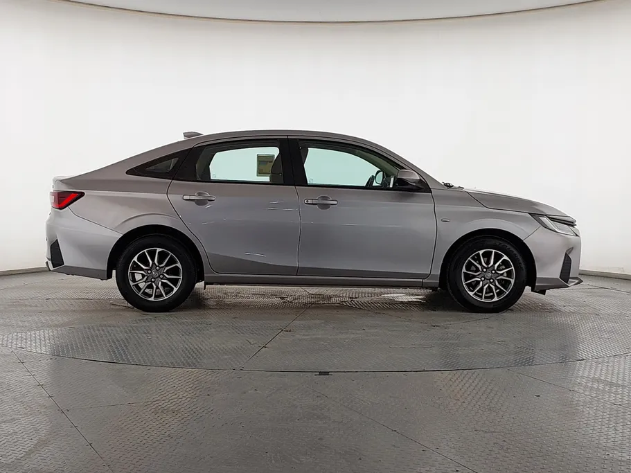 2024 تويوتا Yaris  Y 