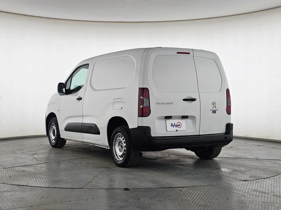 بيجو بارتنر Short van 2022 