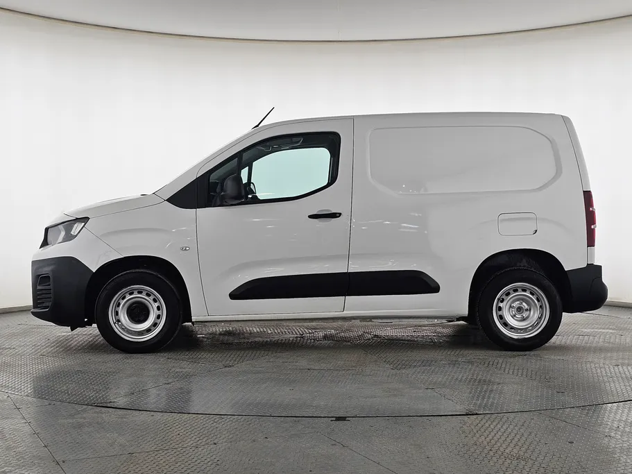 بيجو بارتنر Short van 2022 