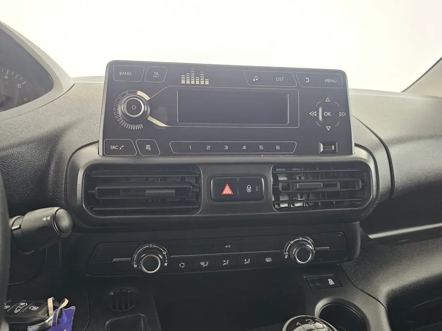 بيجو بارتنر Short van 2022 