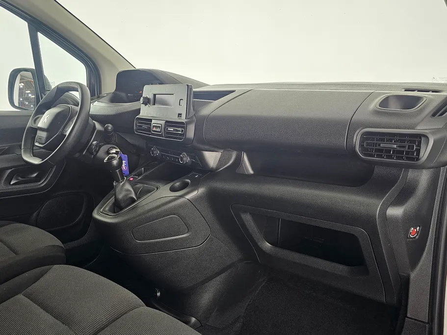 بيجو بارتنر Short van 2022 