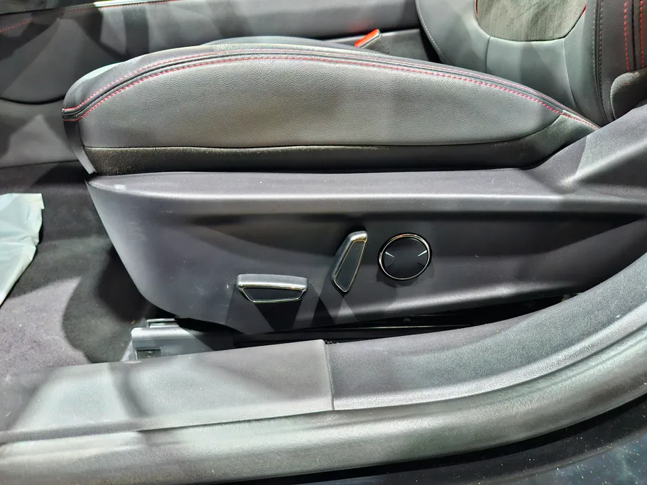 2023 Ford Taurus Trend 