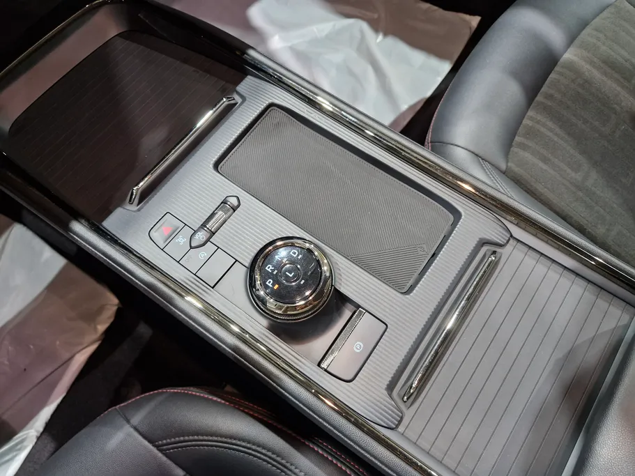 2023 Ford Taurus Trend 