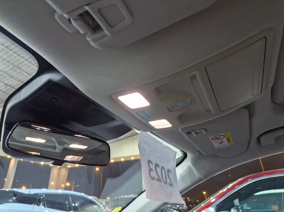 2023 Ford Taurus Trend 