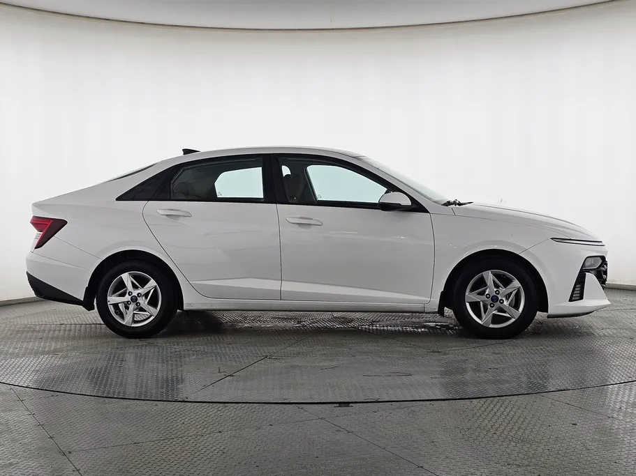 2024 Hyundai Accent Fleet 