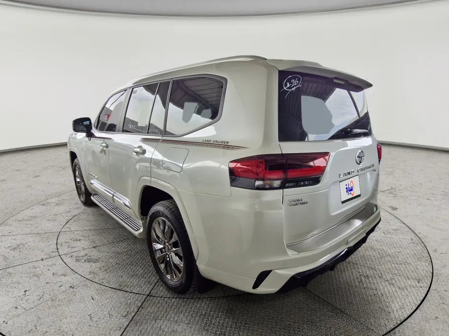 2026 Toyota Land Cruiser GXR 