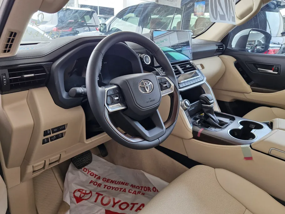 تويوتا لاندكروزر GXR 2026 