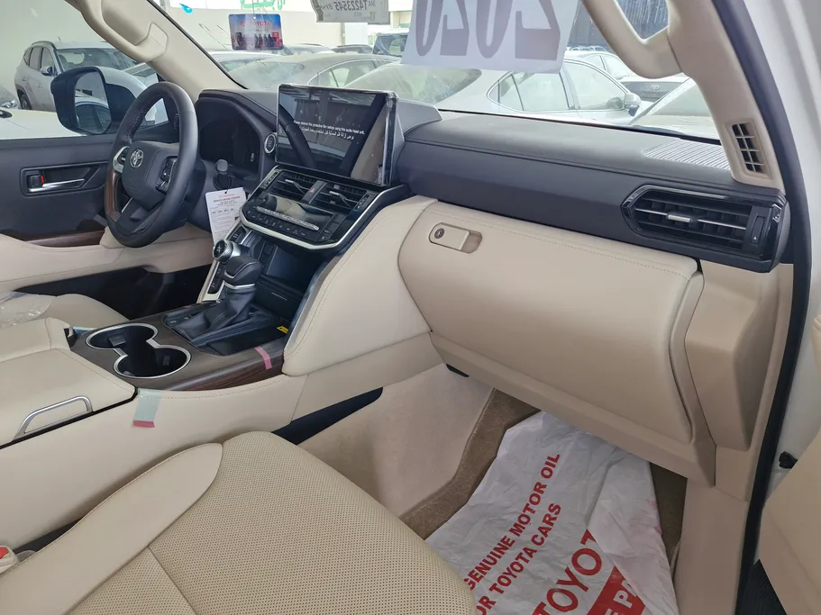 تويوتا لاندكروزر GXR 2026 