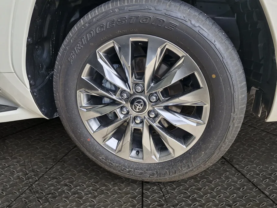 2026 Toyota Land Cruiser GXR 