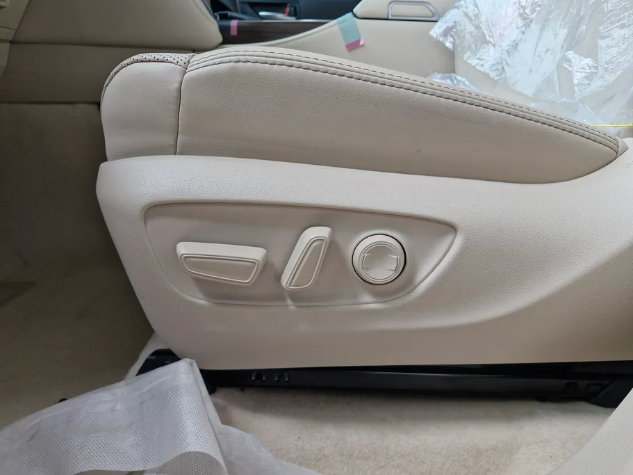 تويوتا لاندكروزر GXR 2026 