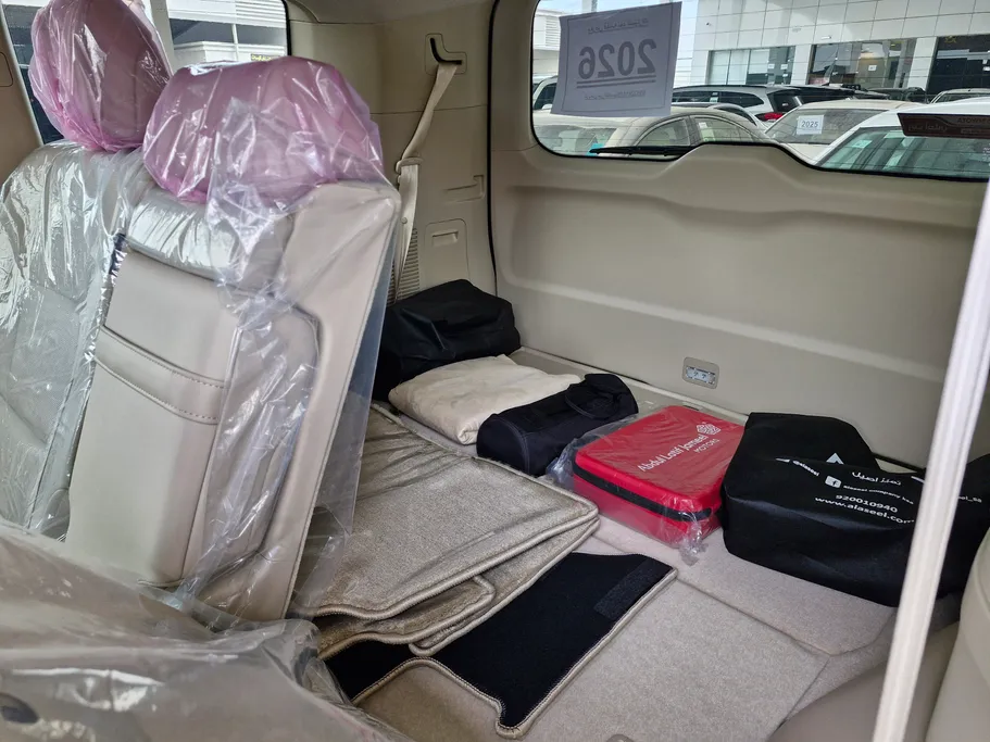 تويوتا لاندكروزر GXR 2026 