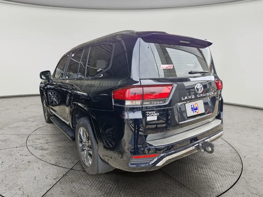 2024 Toyota Land Cruiser GXR 