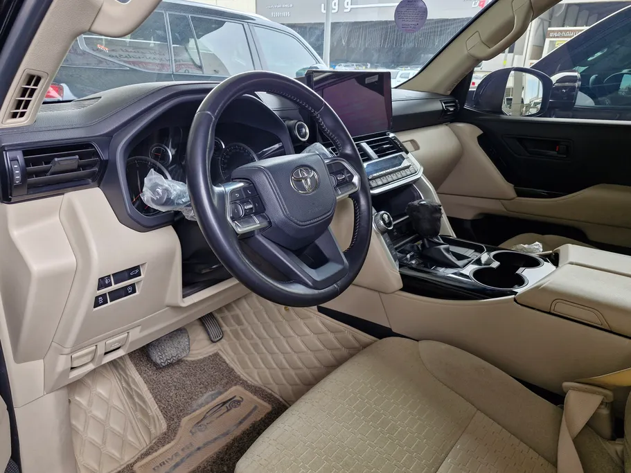 تويوتا لاندكروزر GXR 2024 