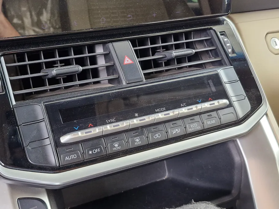 تويوتا لاندكروزر GXR 2024 