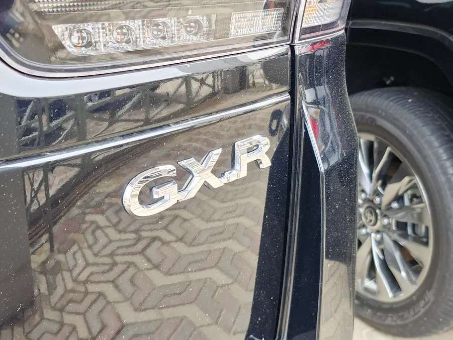 تويوتا لاندكروزر GXR 2024 