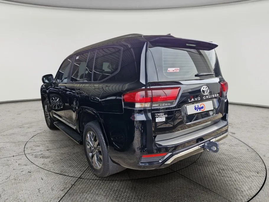 2025 Toyota Land Cruiser GXR L4 