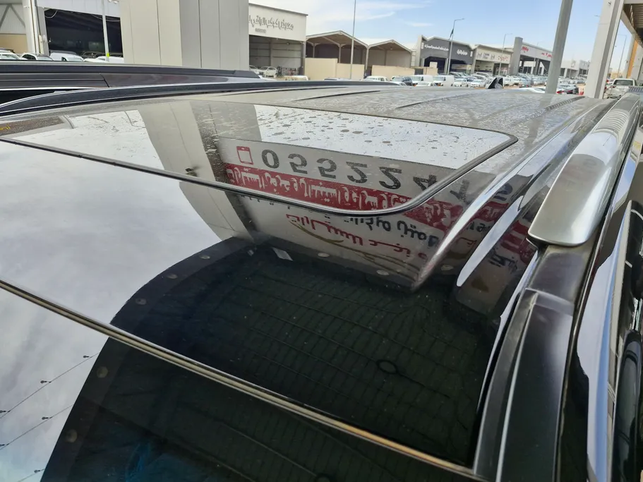 2025 Toyota Land Cruiser GXR L4 