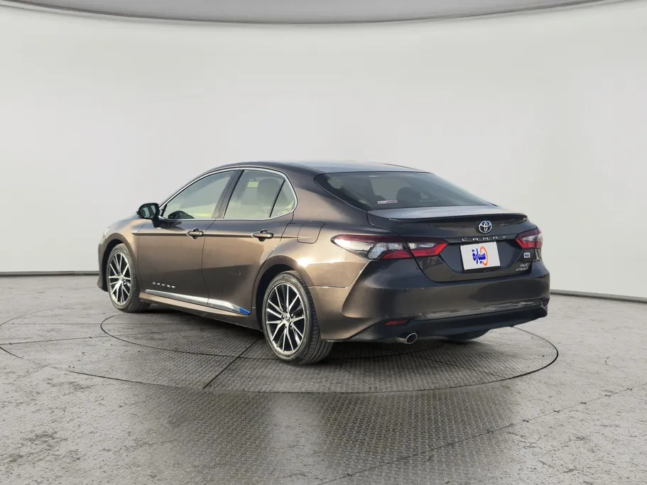 2022 Toyota Camry  GLEX 