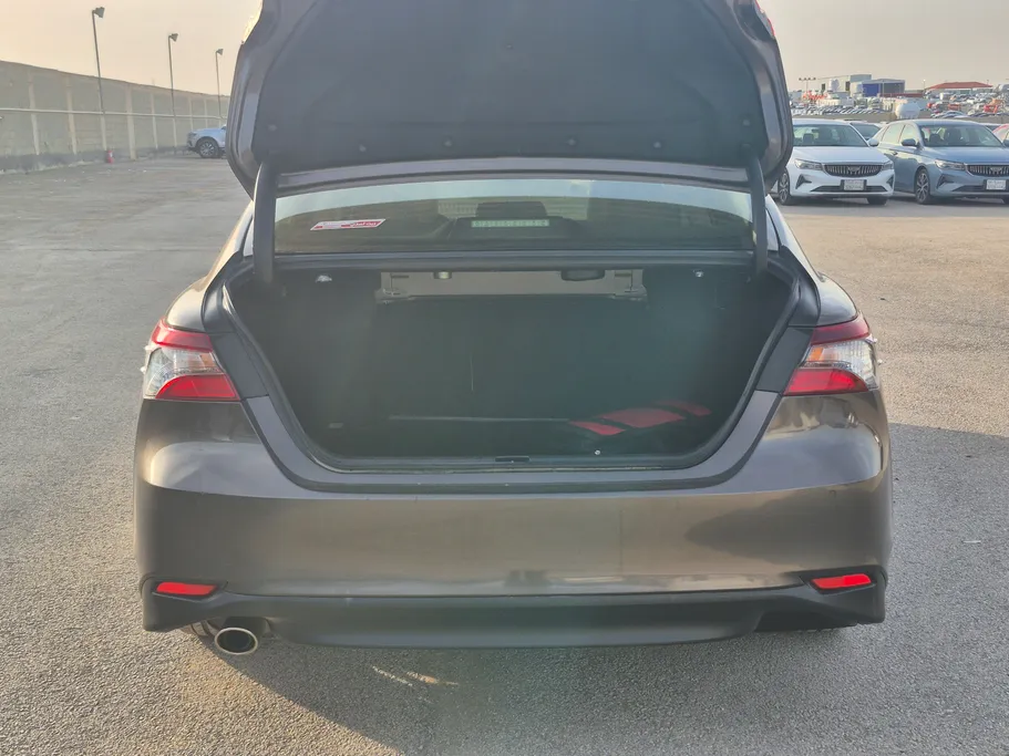 2022 Toyota Camry  GLEX 