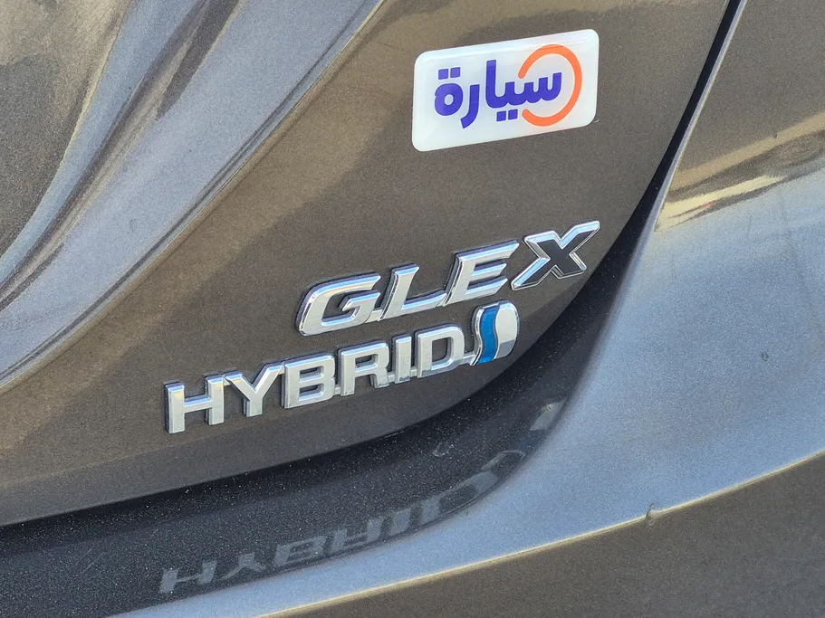 2022 Toyota Camry  GLEX 