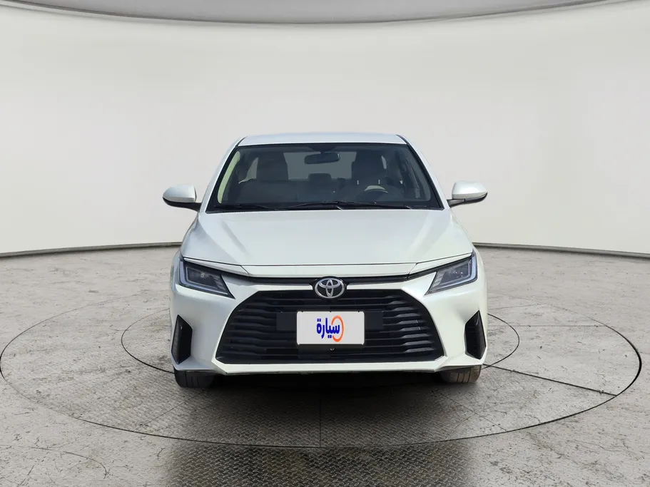 2024 Toyota Yaris  Y 