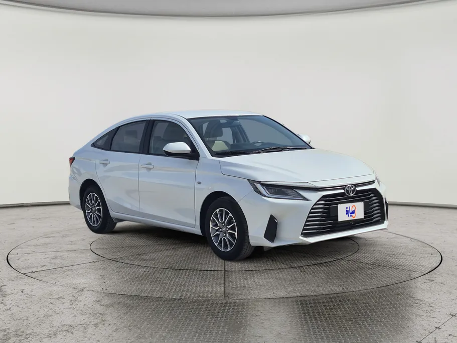 2024 Toyota Yaris  Y 