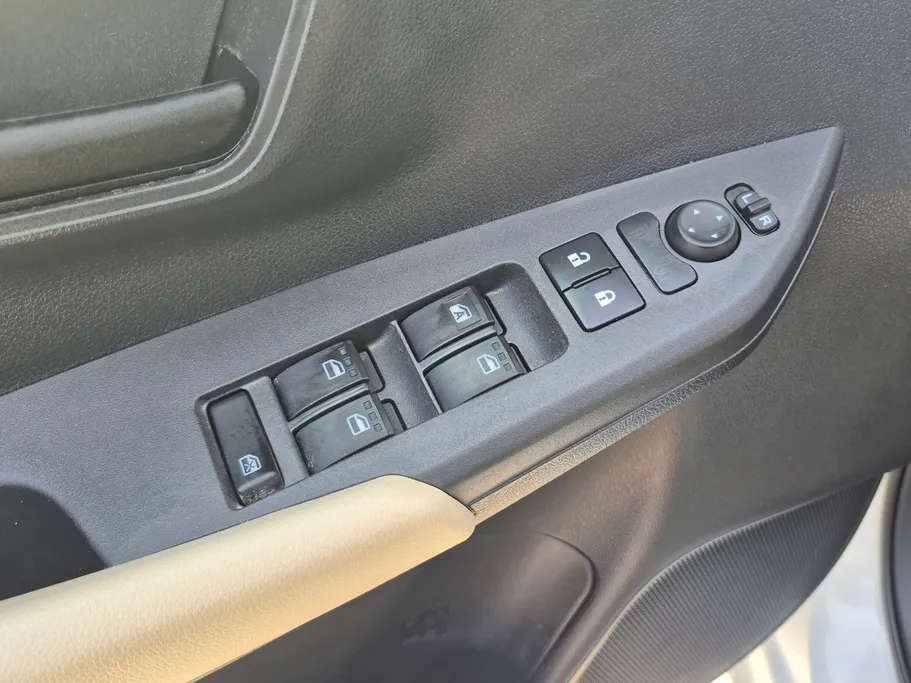 2024 Toyota Yaris  Y 