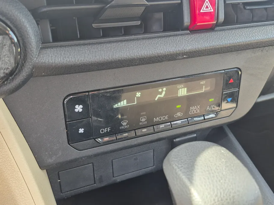 2024 Toyota Yaris  Y 