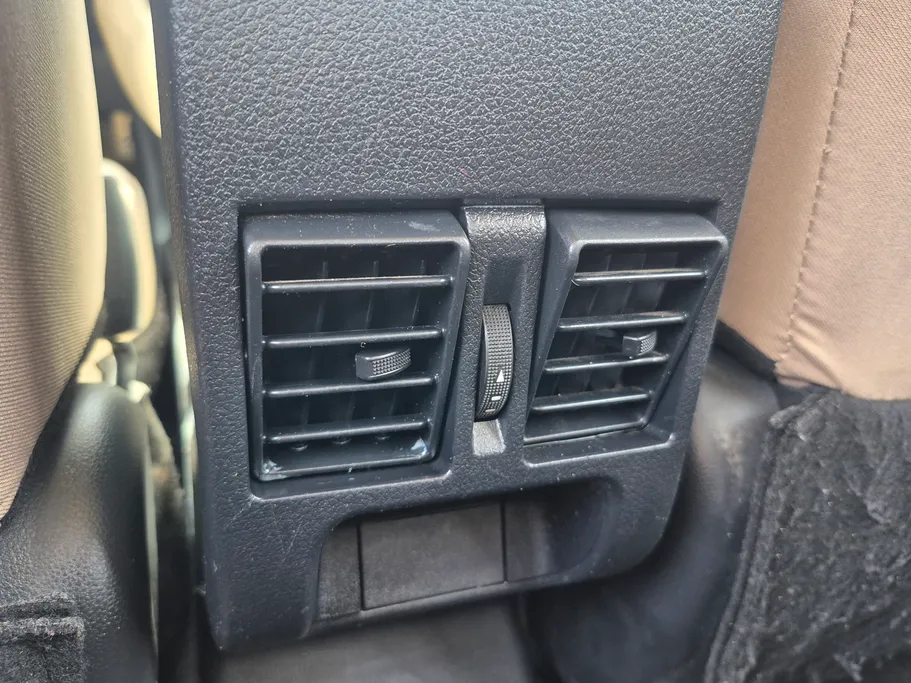 2024 Toyota Yaris  Y 