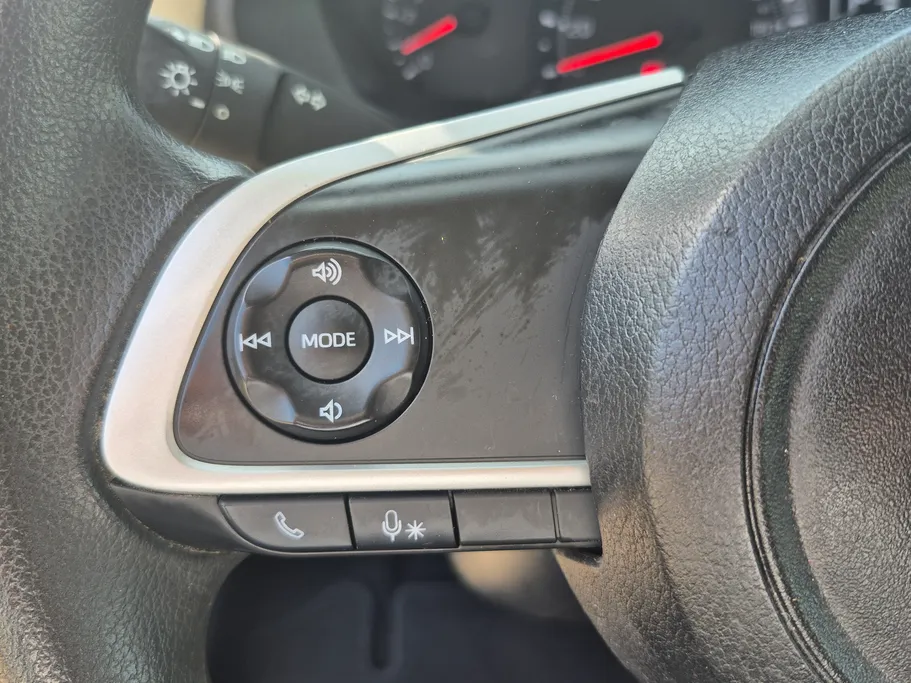 2024 Toyota Yaris  Y 