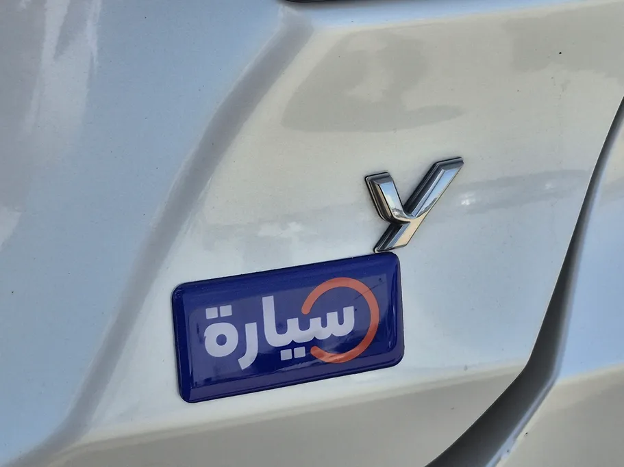 2024 Toyota Yaris  Y 