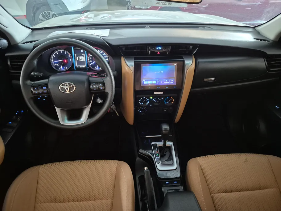 تويوتا فورتشنر GX 2024 