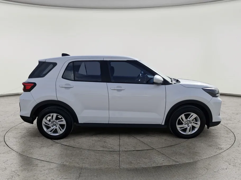 2024 Toyota Raize XLE 