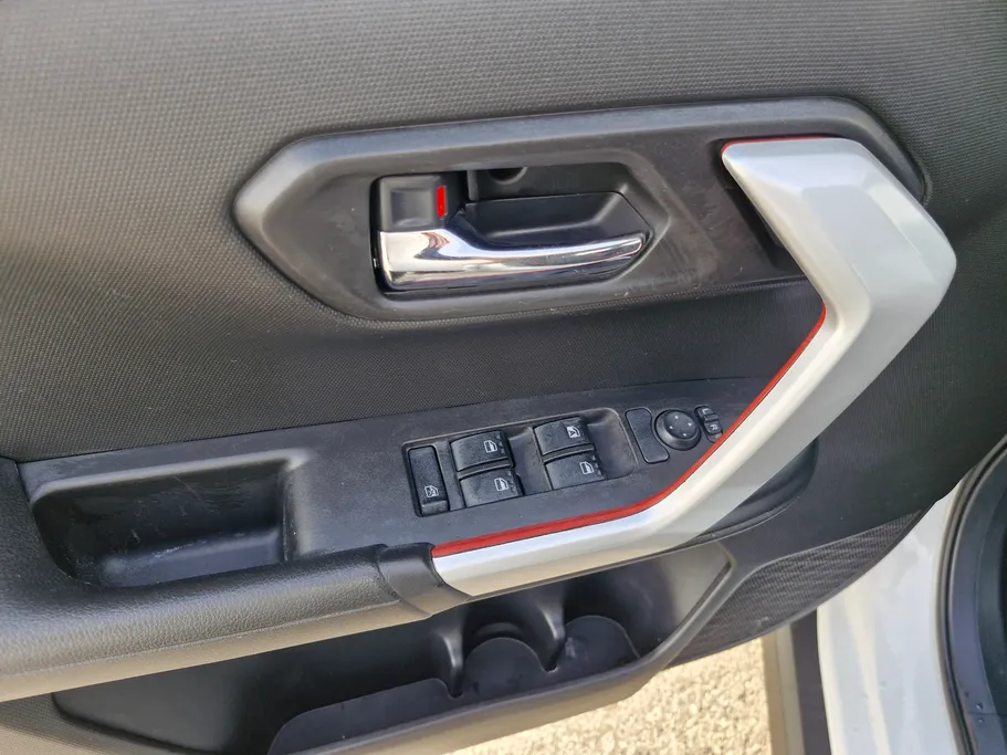 2024 Toyota Raize XLE 