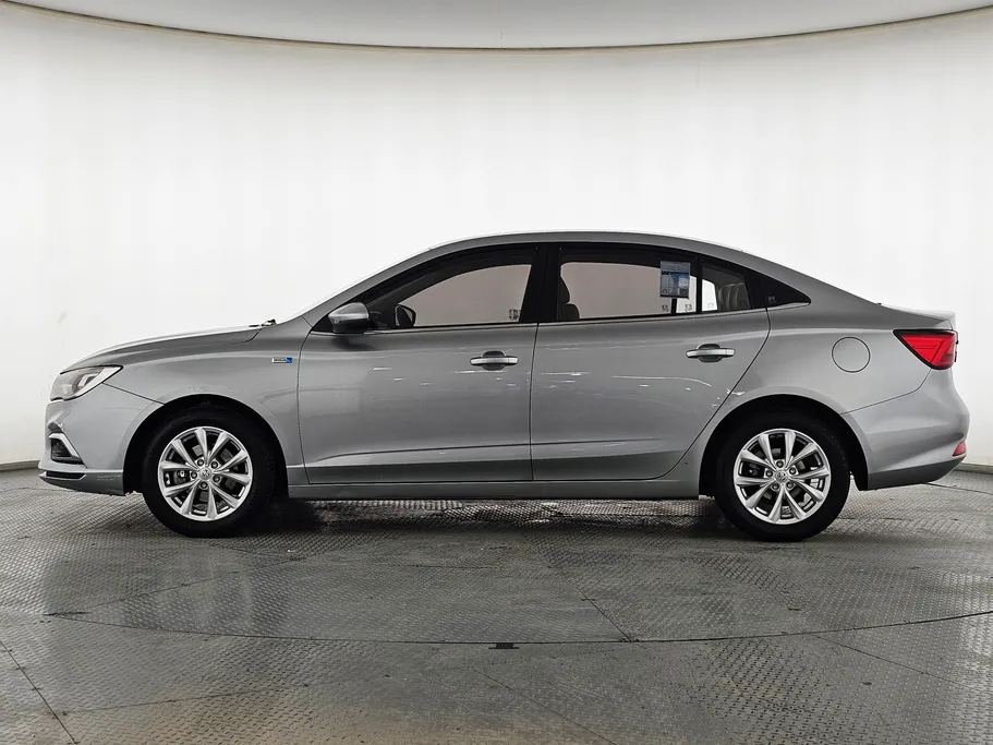 2022 ام جي 5 COM 