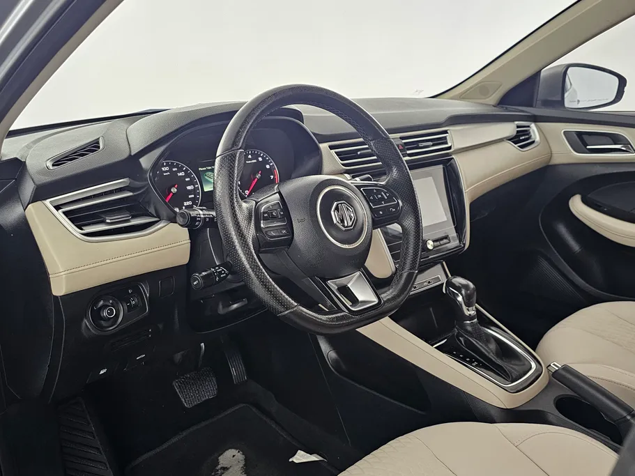 2022 ام جي 5 COM 