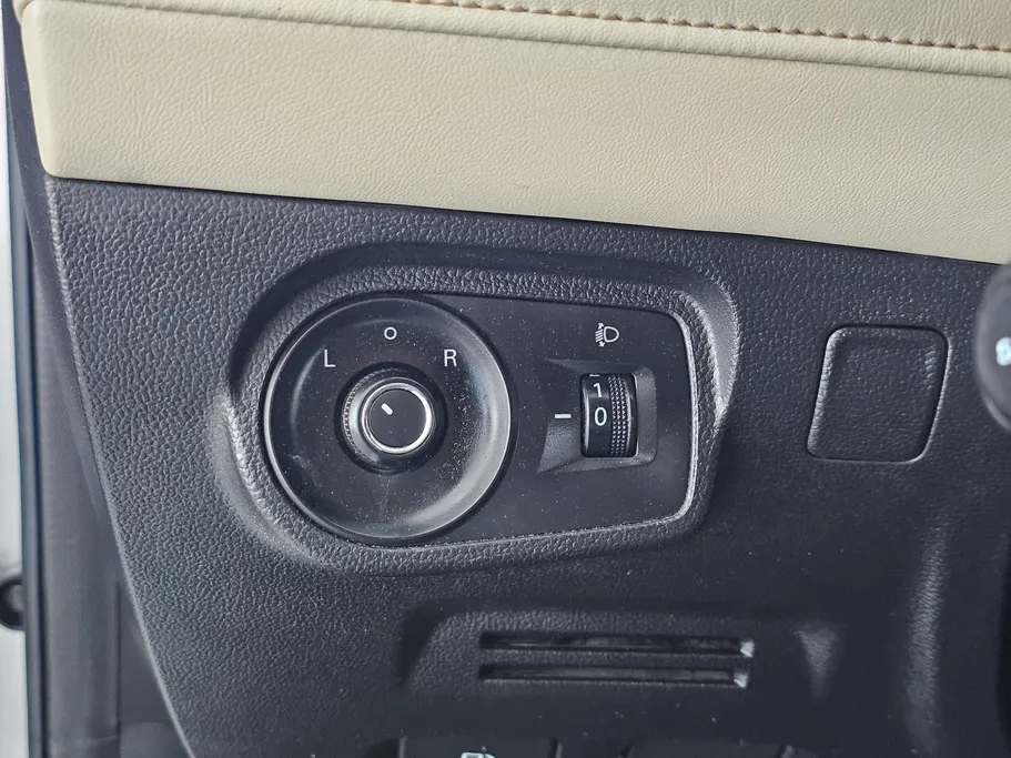 2022 ام جي 5 COM 