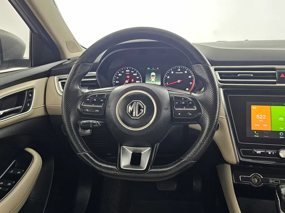 2022 ام جي 5 COM 